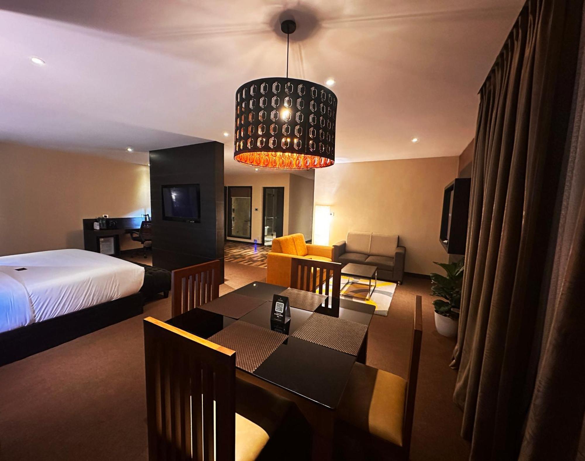 Viceroy Luxury Mountain Resort And Spa Munnar Esterno foto