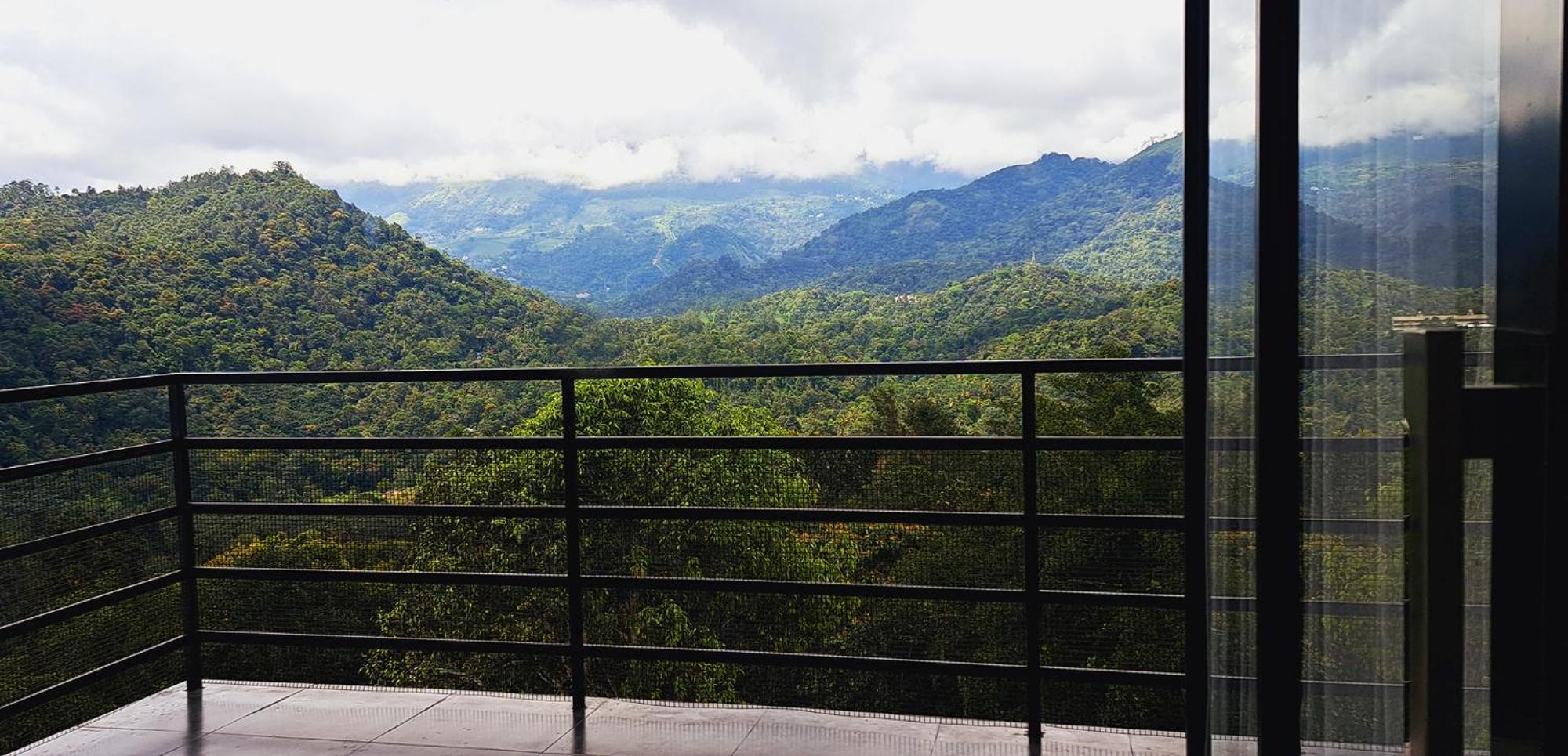 Viceroy Luxury Mountain Resort And Spa Munnar Esterno foto