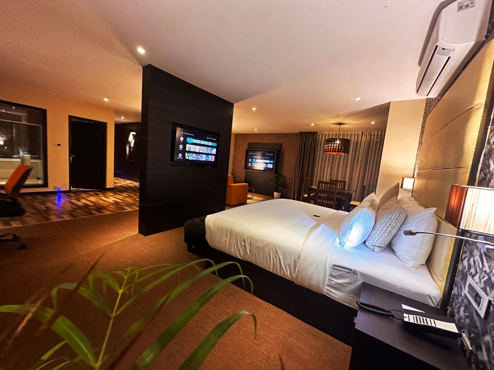 Viceroy Luxury Mountain Resort And Spa Munnar Esterno foto