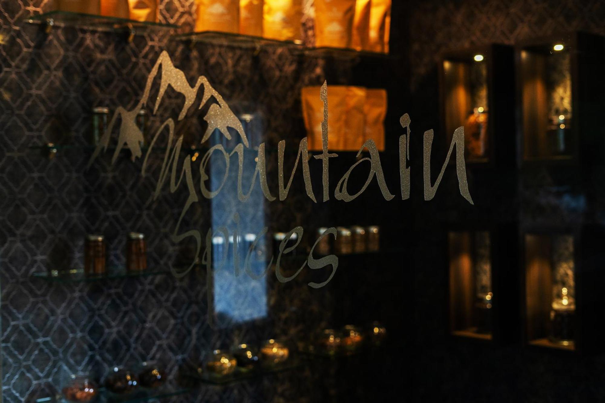 Viceroy Luxury Mountain Resort And Spa Munnar Esterno foto