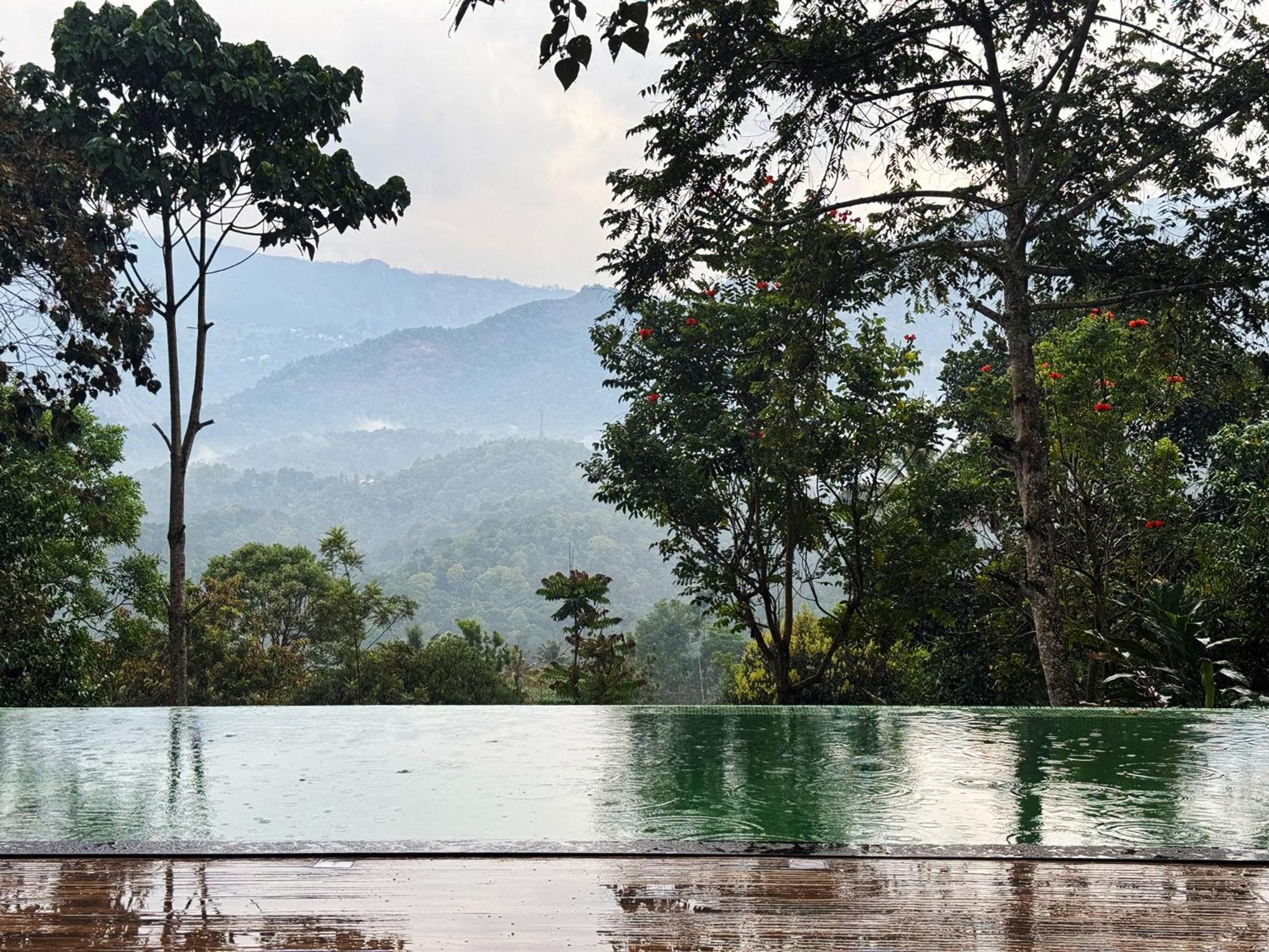 Viceroy Luxury Mountain Resort And Spa Munnar Esterno foto